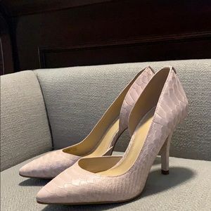 MICHEAL MICHEAL KORS PINK SNAKESKIN HEELS